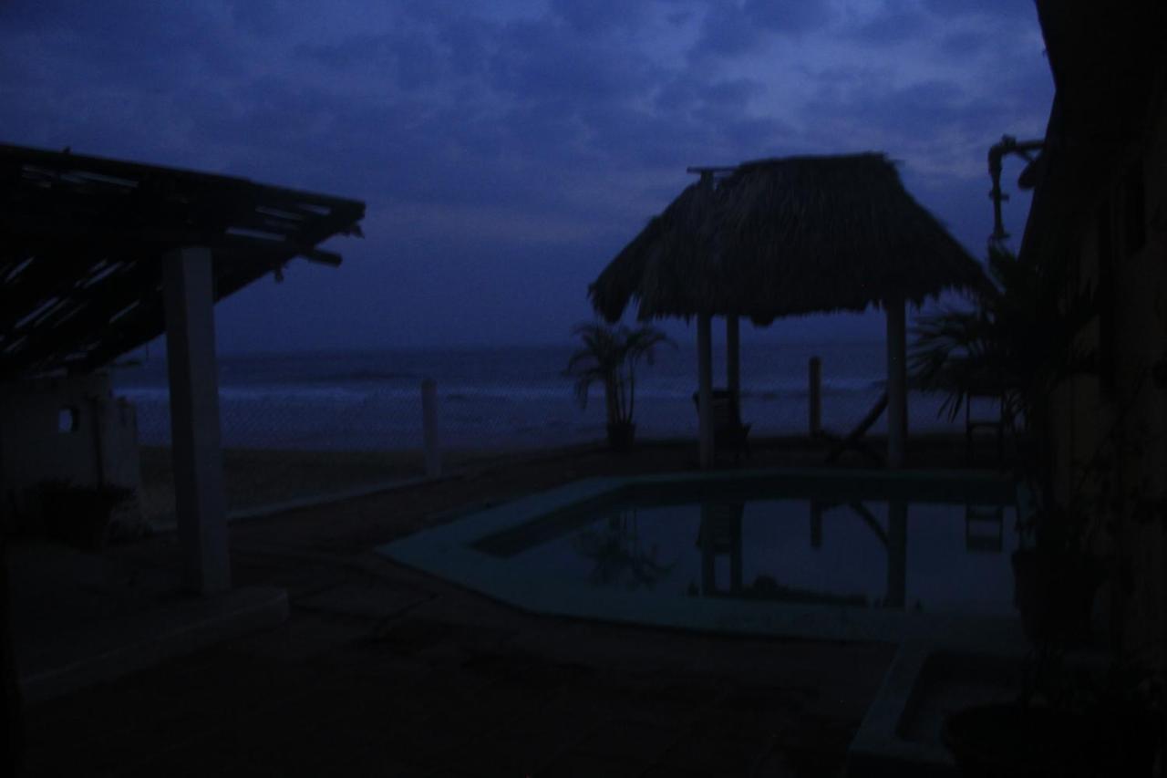Hotel Lyoban Zipolite Esterno foto
